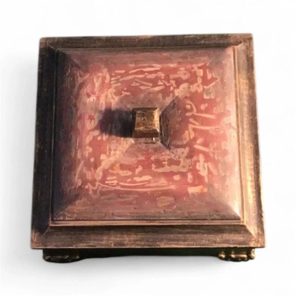 Pier 1 vibtake keepsake
